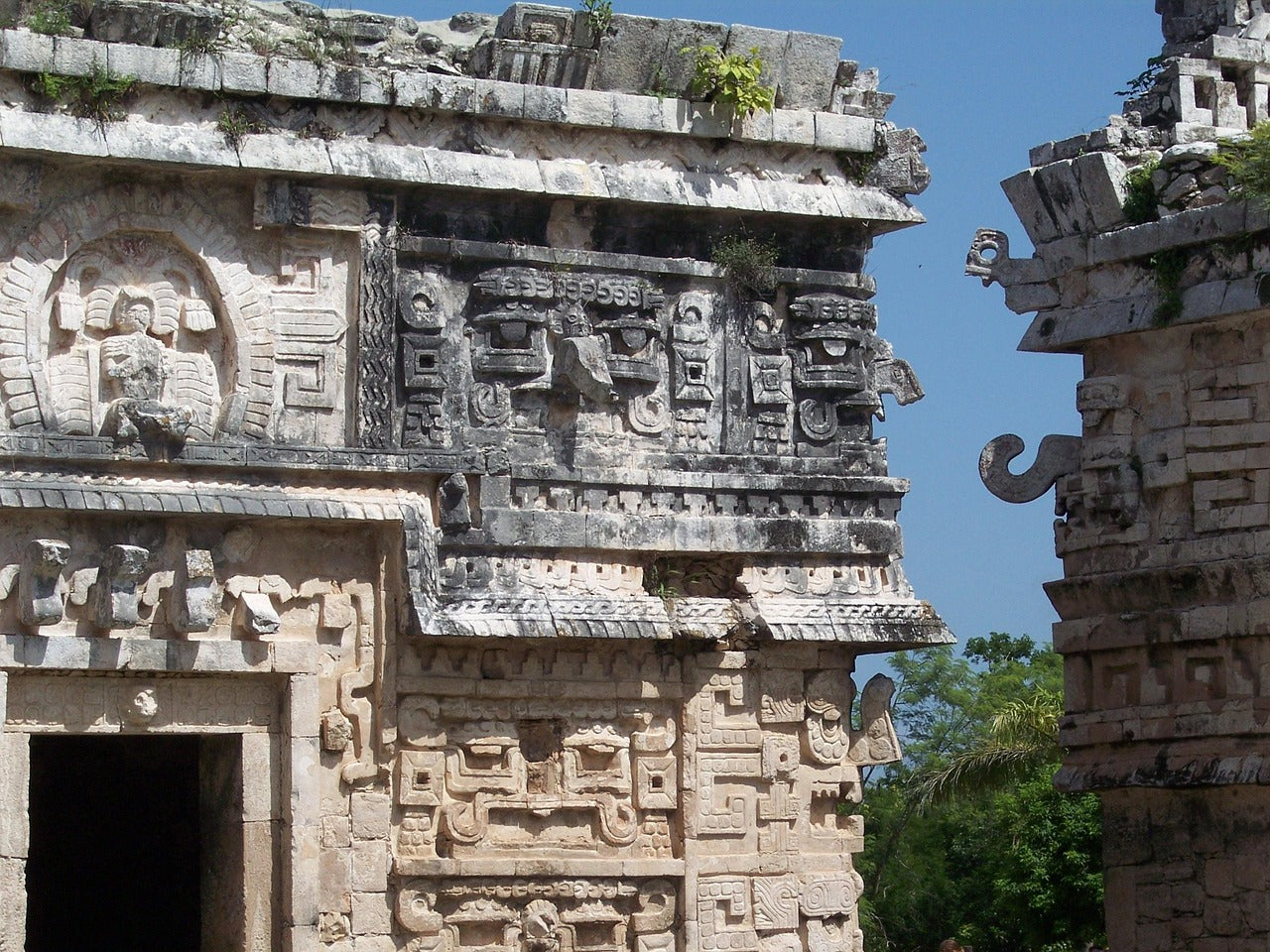 Die faszinierende Geschichte der Wasserfilterung: Von den Maya bis zur Umkehrosmose